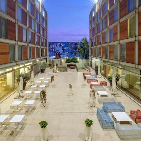 Hotel Doubletree By Hilton Milano Esterno foto